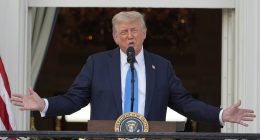 Trump suspends Harvard University's foreign student visa program