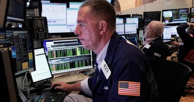 US stocks hit record highs amid trade policy concerns