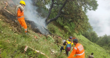 Uttarakhand, India helicopter crash: Aircraft carrying Hindu pilgrims from Kedarnath to Guptkashi crashes in the Himalayas; 7 dead