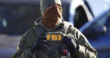 Watch: Fed Agent Action in Minneapolis Descends Into Chaos As Crowd Tries to Stop It, Thinking It's ICE