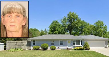 Wife shot husband in back to protect dog: Police