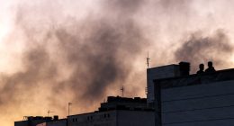 Will Israel's airstrikes cause the collapse of the Iranian regime?