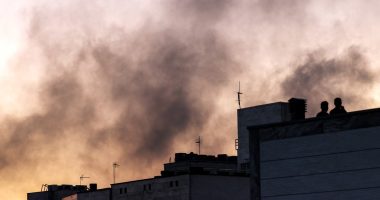 Will Israel's airstrikes cause the collapse of the Iranian regime?