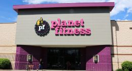 Woman charged after overdose death of man whose body was found in Planet Fitness tanning bed