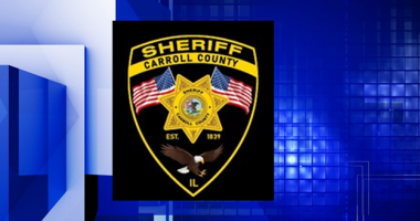 Crews search Mississippi River for missing person after boating accident