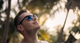 Eye expert warns this is why you should wear sunglasses every time you step outside