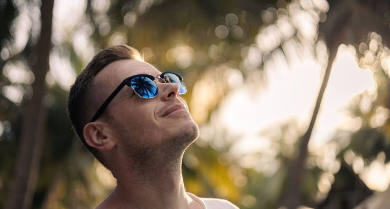 Eye expert warns this is why you should wear sunglasses every time you step outside