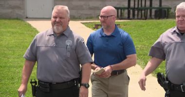 Former sheriff’s captain walks same path to jail as exonerated man once did