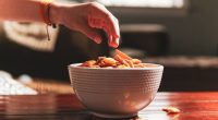 Healthy everyday snack found to 'lower cholesterol and improve heart health'