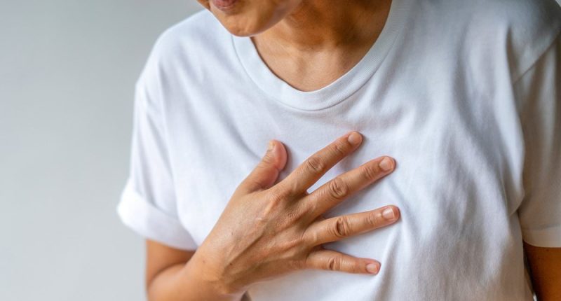 I suffer with random heart palpitations but the ECG came back normal... so what could it be? DR ELLIE answers