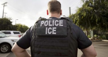 ICE agents detain mother in Pasadena in front of children without showing a warrant