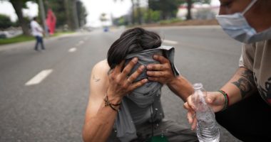 Immigration authorities extend activity in Los Angeles area amid street protests