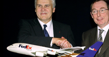 In The Early 1970s, FedEx Was Teetering On Bankruptcy. So Founder Fred Smith Took The Company's Last $5k… And Went To Vegas