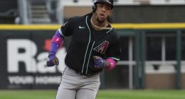 MLB fan banned after heckling player about his late mother: Report
