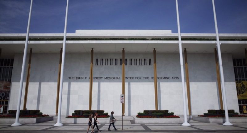 President Trump, first lady will attend Kennedy Center's 'Les Misérables'