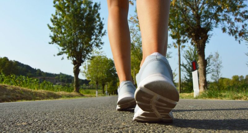 Reduce dementia and heart disease risk by walking 'optimal' amount of steps — not 10,000