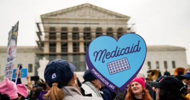 Supreme Court rules to allow Medicaid funding cuts for Planned Parenthood