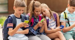 Texas students' cell phones banned from schools under new law