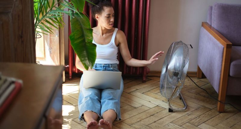The 4 counter-intuitive ways to cool down as Britain set for blistering heat