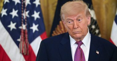 Trump targets California by blocking ban on gas-powered cars