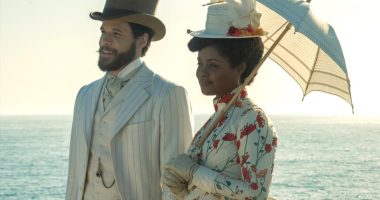 ‘The Gilded Age’ Introduces Broadway Hunk Jordan Donica as Peggy Scottâs New Love Interest, Dr. William Kirkland