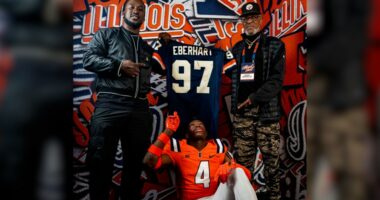 'I had to do it for my mom' Illini commit Eberhart playing with bigger purpose