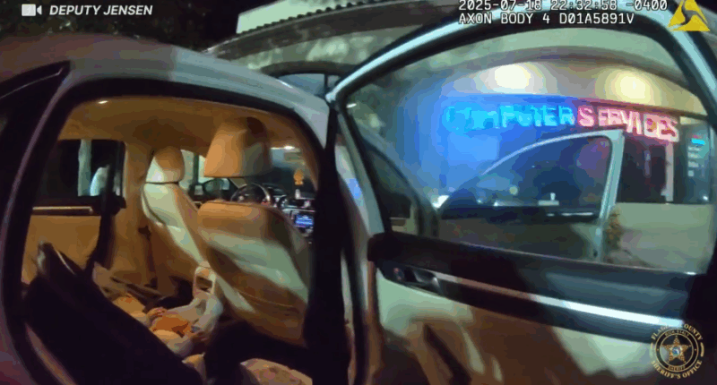 'Parents of the year' leave baby alone in car to drink at bar: Florida sheriff