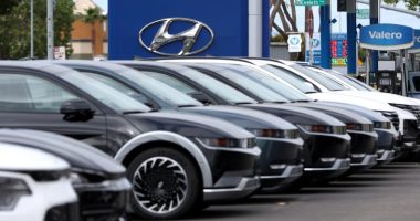 1 in 5 new car buyers take on $1,000 monthly payments