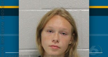 17-year-old Georgia girl arrested in parents double homicide