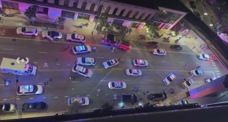 4 dead, 14 wounded in late-night Chicago drive-by, police say