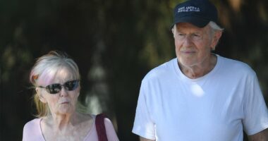 70s TV icon rocks political hat with wife who famously rejected Elvis