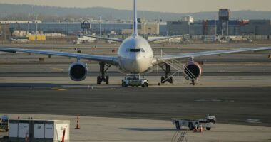 Alaska Airlines ground stop sparks travel chaos across the US