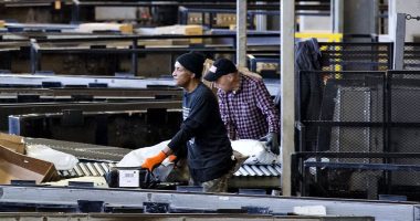American company slashes 20,000 jobs and offers huge buyouts