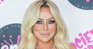 Aubrey O'Day REVERSES plastic surgery as she ditches lip fillers etc