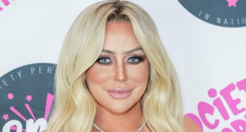Aubrey O'Day REVERSES plastic surgery as she ditches lip fillers etc