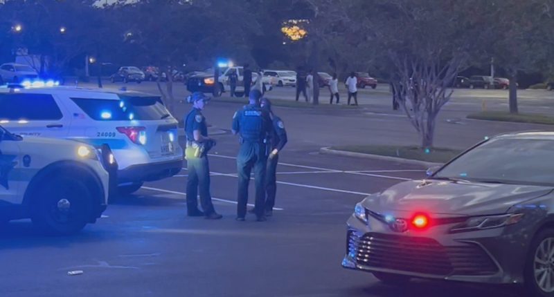 CCSO clears hundreds of teens from Orange Park Mall after 'disturbances'