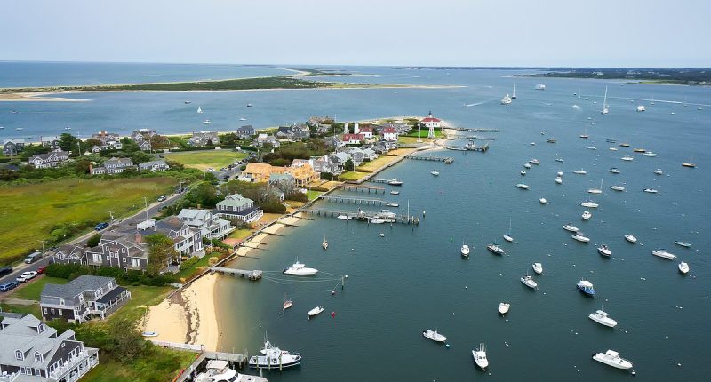 CNN staffers livid after star of embattled network buys vacation home