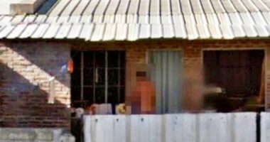 Cop caught in compromising position by Google Street View camera