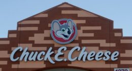 Costumed Chuck E. Cheese employee arrested in front of children