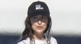 Dakota Johnson and Kate Hudson cuddle up on star-studded yacht