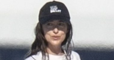 Dakota Johnson and Kate Hudson cuddle up on star-studded yacht
