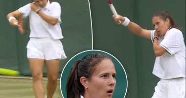 Daria Kasatkina suffers 'unfortunate' wardrobe mishap in Wimbledon loss