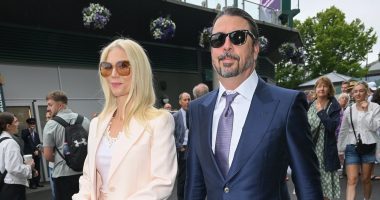 Dave Grohl swaps his rockstar attire as he leads stars at Wimbledon