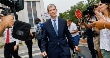 Day 2: Deputy AG meets Ghislaine Maxwell on Epstein case