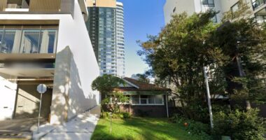 House with commercial zoning approval in Rhodes, NSW.
