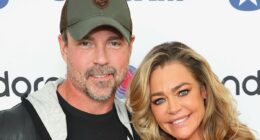 Denise Richards' estranged husband Aaron Phypers ditches wedding ring