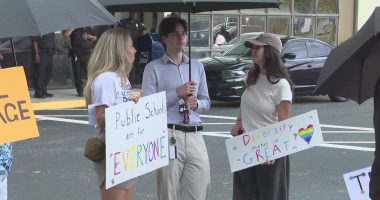 Duval parents rally against DEI policy changes