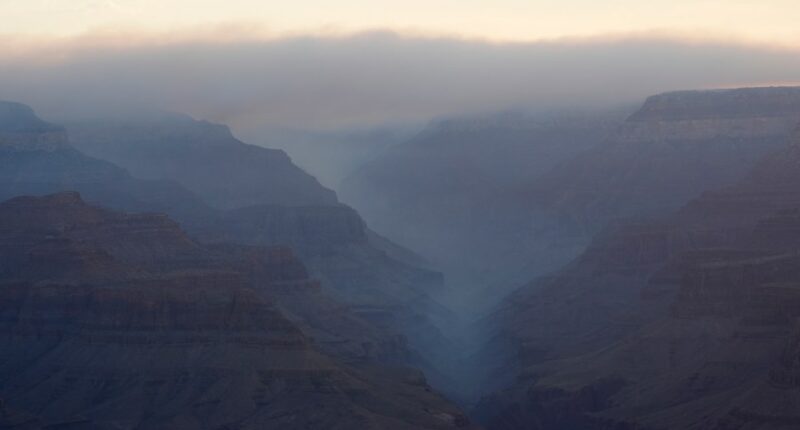 Fire crews along Grand Canyon are trying to save cabins after loss of historic lodge
