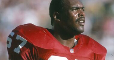 Former Cardinals Pro Bowl lineman Luis Sharpe dead at 65