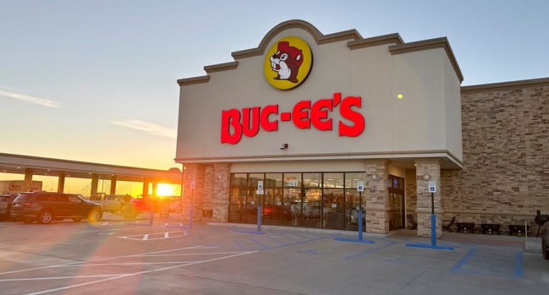 Georgia’s largest Buc-ees opens in Brunswick ahead of holiday travel